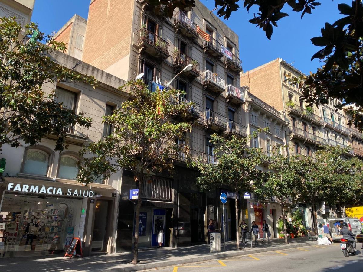 Barcelona Housing Recommend For Students Apartment Exterior photo
