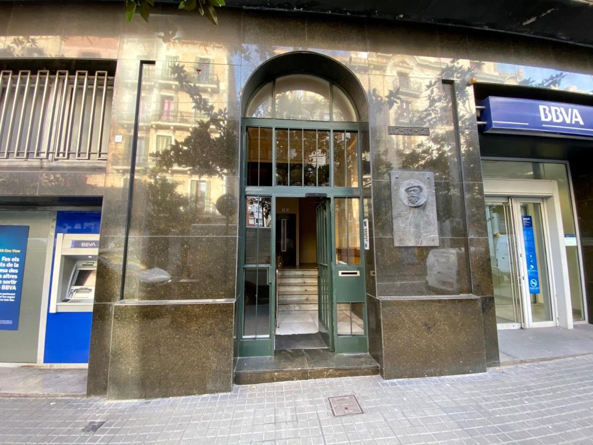 Barcelona Housing Recommend For Students Apartment Exterior photo
